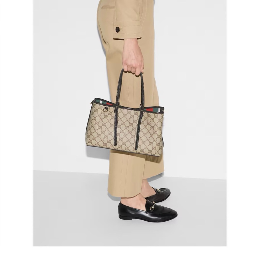 Gucci GG Emblem medium tote bag - Picture 4 of 8